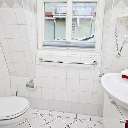 Apartment Palais Am Park - 14-19 Kuehlungsborn