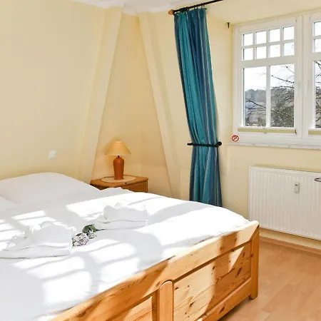 Palais Am Park - 14-19 Apartment Kuehlungsborn
